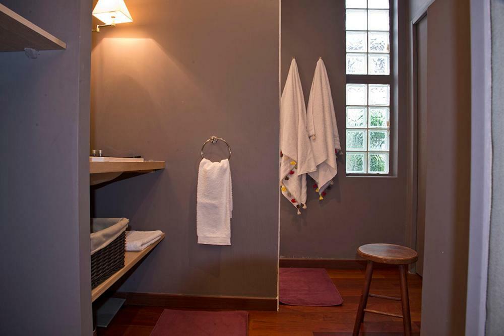 Les De L'abbaye Bed & Breakfast 3*